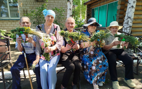 Конь, несущий лето.