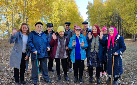 Прогулка в осеннем лесу